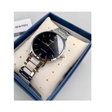 Đồng hồ Casio nam tối giản, máy quartz, mặt đen phối vàng, dây đeo thép không gỉ, mặt kính khoáng, chống nước, thích hợp đeo hàng ngày. - Một cỡ - Xem 2