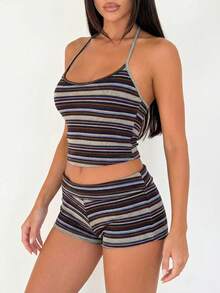 Bộ đồ hai mảnh kẻ sọc phong cách Y2K dành cho nữ - Áo croptop cổ yếm dệt kim gân với dây buộc chéo phía sau và quần short cạp thấp. - Nhiều màu - Xem 6
