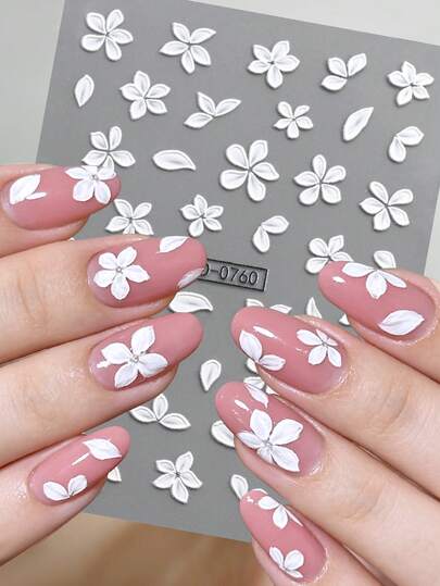Pegatinas de arte de uñas con flores blancas en relieve 5D, elegantes flores blancas de cinco pétalos, calcomanía de uñas autoadhesiva con florecitas blancas para manicura