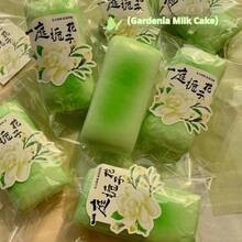 1个栀子花蛋糕造型的软萌玩具 - 解压玩具 - 软萌玩具 - 指尖玩具 - 史迪奇玩具 - 旅行玩具 - 课堂指尖玩具 - 迷你洗澡玩具 - 圣诞文具减压球,生日礼物,完美礼物,礼品,玩具,游戏,复活节礼物,圣诞节礼物,万圣节礼物,平安夜礼物 - 彩色 - 查看 4