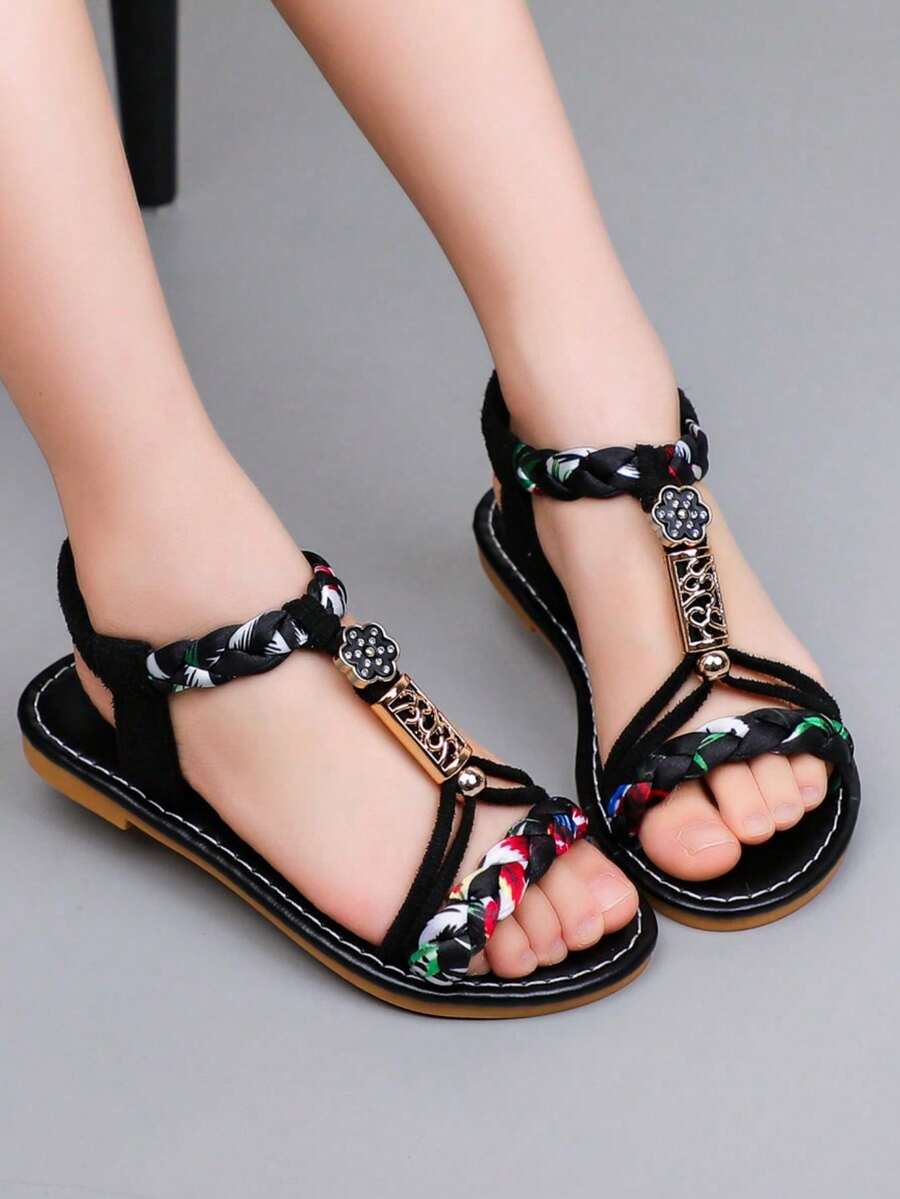 1 Pair Girls Sandals, 2026 New Outdoor Walking Shoes, Bohemian Style Woven Strap Versatile Girls Flat Sandals, Suitable For Daily, School, Shopping, Travel, Beach - Black - View 1