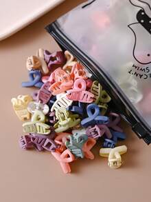 متعدد الألوان