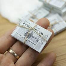 1/12 娃娃屋迷你报纸，迷你英文报纸，可爱逼真的模型装饰，报纸风格拍照道具，适用于打造迷你商务办公场景、家居装饰、制作小物件（注：报纸折叠封面，内容随机） - 彩色 - 查看 2