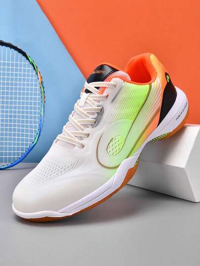 羽毛球鞋，碳板+气垫橡胶鞋底，超轻透气防滑，专业羽毛球比赛及训练鞋