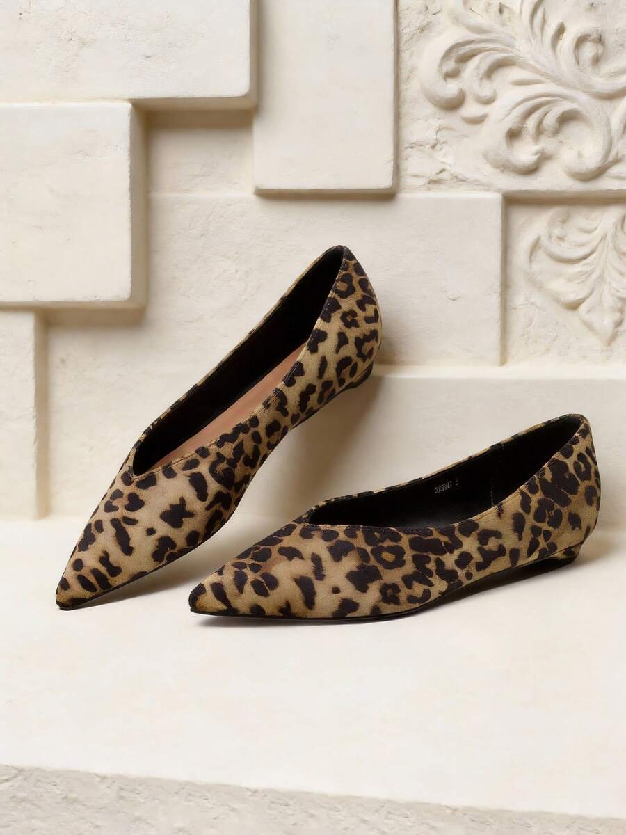 Reitoye New Arrival Y2K Comfortable Nude Sandals For Women Summer Pointed Toe Patent PU Ballerina Flats Shoes, Flat Heels Summer Shoes, Mother's Day Gifts - 豹紋 - 查看 1