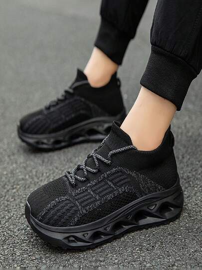 新款时尚经典轻便纯色休闲流苏运动鞋，春夏户外休闲运动鞋