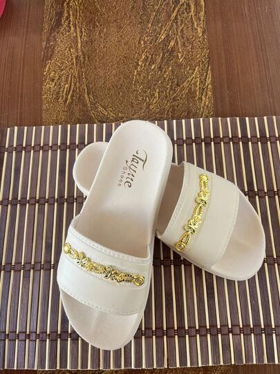 Chinelo Slide Feminino Brilhante dia a dia lazer Sandalia