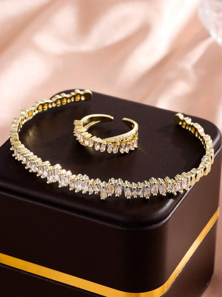 rakol 2件套时尚立方氧化锆不对称装饰戒指和手链金色套装 - 金色 - 查看 1