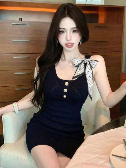 Spring/Summer New Bow Tie Strap Bodycon Knit Dress, Waist Cinching Design, Minimalist Sexy Mini Skirt