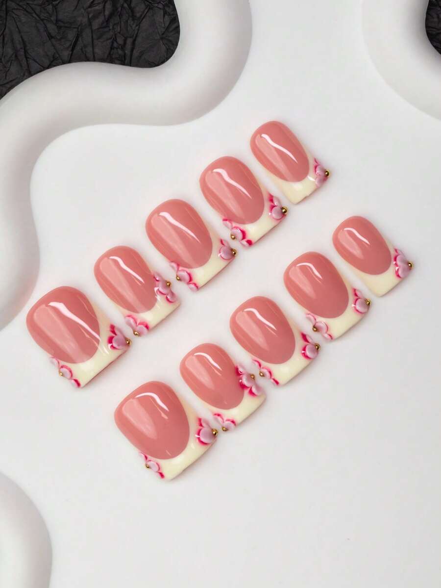 Bộ 10 móng giả vuông thủ công, phong cách Y2K cá tính, màu nude và vàng với đầu móng kiểu Pháp, họa tiết hoa văn chạm khắc, phù hợp cho tiệc tùng, đám cưới, sử dụng hàng ngày, kèm bộ dụng cụ, món quà tuyệt vời dành cho phụ nữ và các cô gái. - Nhiều màu - Xem 1