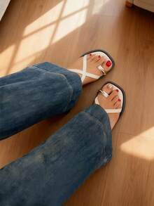 Sandal nữ màu mơ, giày nữ, sandal nữ mùa hè, dép mùa hè, giày nữ thanh lịch [nhỏ hơn 2 size], sandal khóa mới mùa hè, giày bệt nữ phù hợp đi làm hàng ngày, mua sắm ngoài trời, nghỉ dưỡng bãi biển và các dịp khác, sandal bệt mũi tròn cho nữ đi nghỉ dưỡng, sandal khóa dây đan chéo, sandal hở mũi thời trang thoải mái, sandal đi biển, sandal không mùi dùng ngoài trời và trong phòng tắm - quả mơ - Xem 8