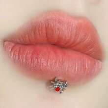 Anillo de labio de acero de titanio con diseño de araña, piercing de labio con estilo único europeo y americano - Piercing en el labio rojo con forma de araña de tres puntas - Ver 6