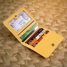 Sanrio 1个Hello Kitty迷你卡包，女士适用，可作钱包、身份证收纳包和驾驶证收纳包 - 彩色 - 查看 8