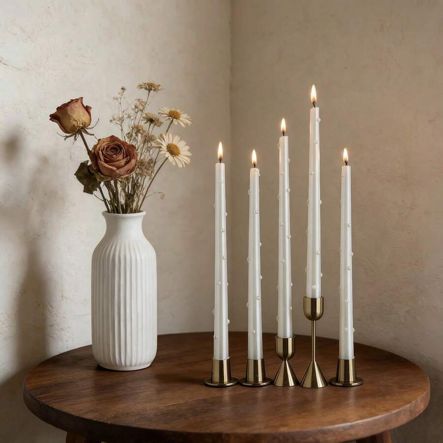 2支欧式长款白色珍珠蜡烛（不含烛台），直径2.3厘米/0.9英寸，适合居家使用，无烟婚礼蜡烛，是烛光晚餐、高端氛围摄影道具、理想礼品、户外庭院装饰、办公桌装饰、香氛烛台、营造室内氛围、婚礼、派对、家庭聚会、浪漫场合和桌面装饰的完美之选。