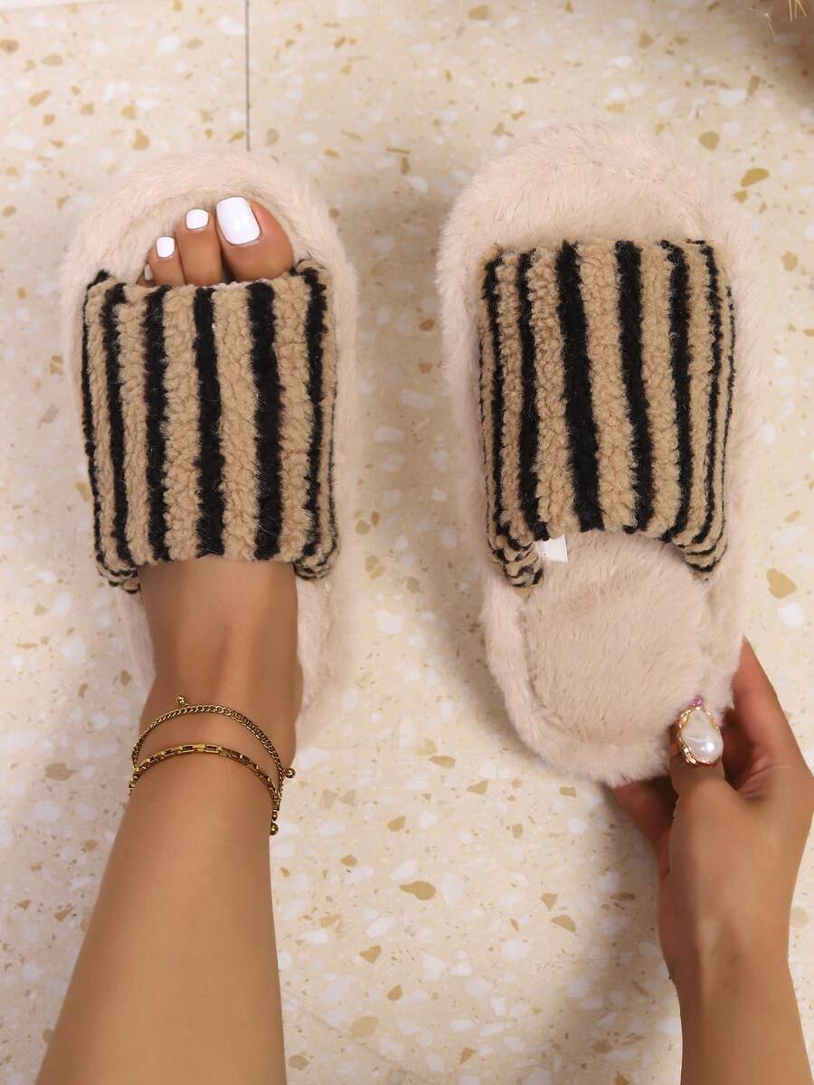 Pantufas femininas cruzadas com biqueira aberta, confortáveis para uso interno e externo, antiderrapantes, ideais para casais, com design moderno.