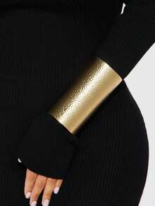 1 Piece Of Retro Style Oversized Shiny Hammer Patterned Metal Wide Cuff Bracelet, Women's Personalized And Exaggerated Style Armband - Hammered Large Bracelet - View 2