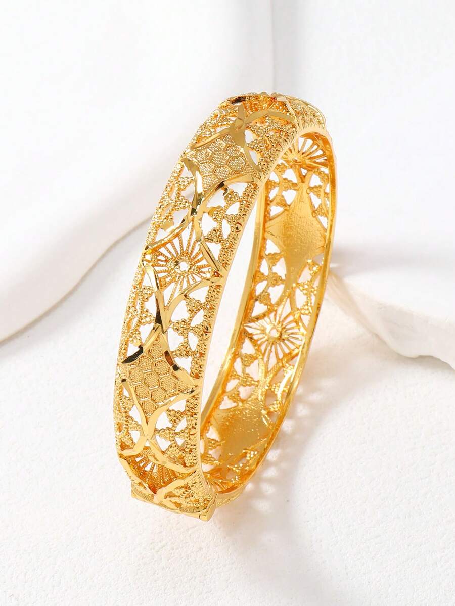 1pc 24K Gold Plated Hollow Star Pattern Wide Cuff Bracelet, Suitable For Daily And Festival Wear - Yellow Gold - View 1