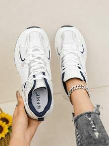 American Retro Contrast Color Running Shoes, Mesh Breathable, Thick Bottom Cushioning, Campus, Street, Daily Wear Template, Running Shoes To Grasp The Relaxation Feeling, 5cm High Casual Shoes,Popular Women's Casual Sports Shoes, Comfortable And Breathable, Non-Slip And Wear-Resistant, Light Foot Feel And Effective Shock Absorption Performance, Reducing The Pressure On The Feet When Walking. Suitable For Travel, Sports, Shopping And Walking. - Màu xanh lam - Xem 5