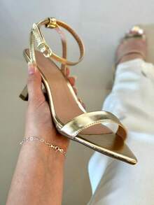 Gisele Sandal With Leaf-Shaped Toe And Cup Heel. - Dorado - Ver 4