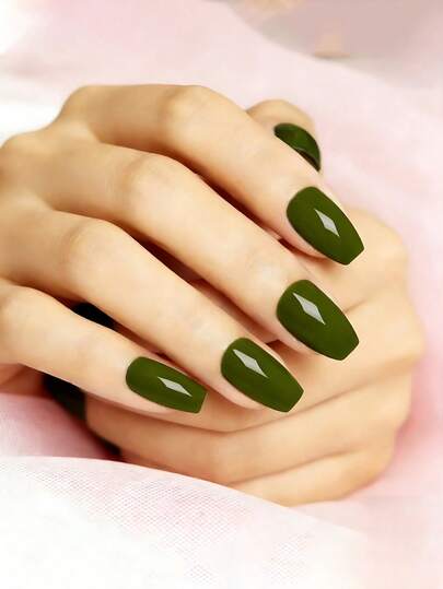 24片纯色亚克力美甲贴片，包含1片果冻胶和1把指甲锉，适合单身派对、舞会、日常休闲佩戴。可拆卸可重复使用的美甲套装。