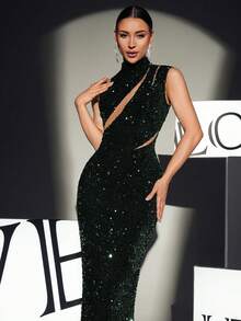 Women's Elegant Emerald Green Sleeveless Sequin Maxi Formal Dress Wedding Spring Party - Dark Green - View 2