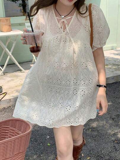 女士纯色系带领镂空刺绣休闲短袖衬衫，随意剪裁