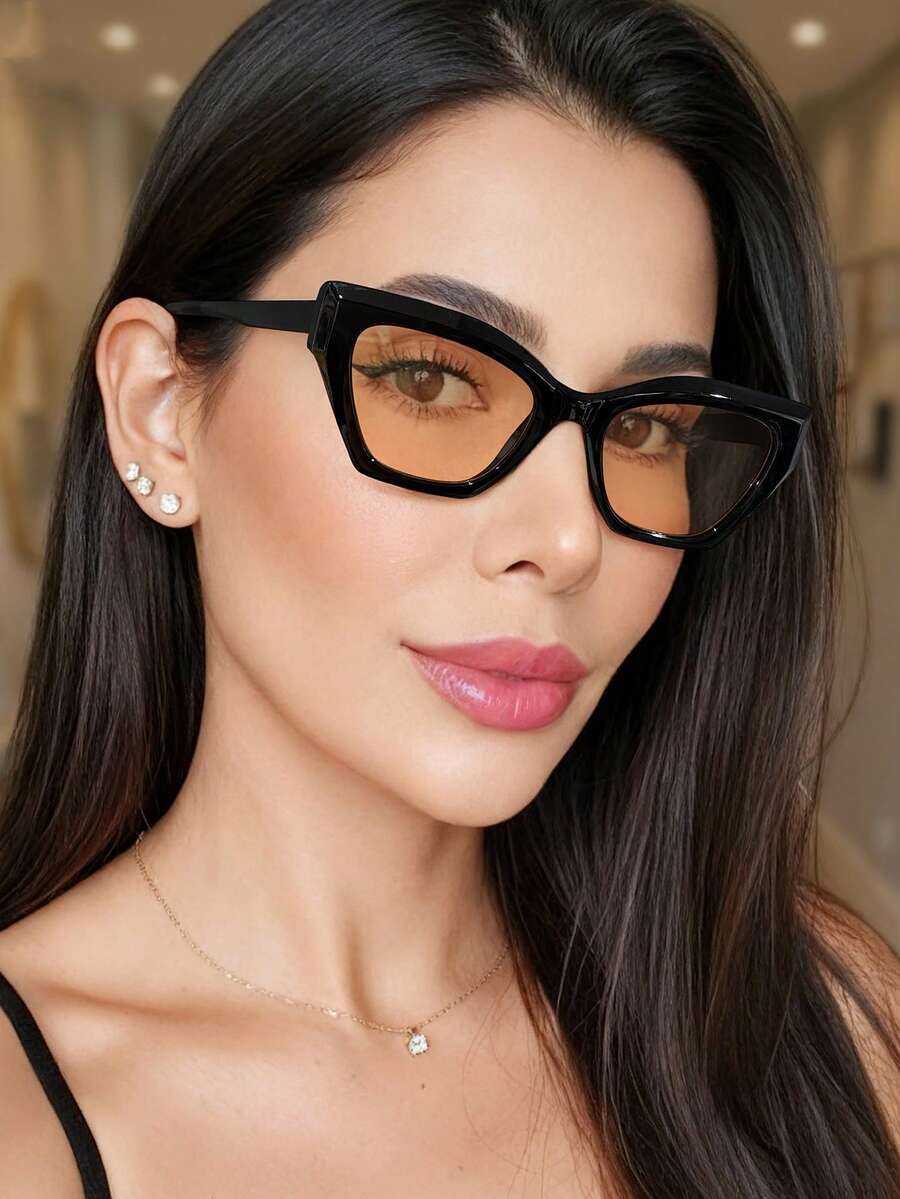 1副女士复古猫眼时尚眼镜，茶色和灰色镜片，轻盈聚碳酸酯镜框，适合日常通勤，附带眼镜盒