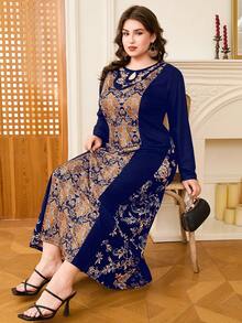 DEARCASE Gaun Wanita Ukuran Besar Motif Bunga Leher Lubang Kunci Lengan Panjang Gaya Arab Elegan untuk Liburan - Navy Blue - View 6