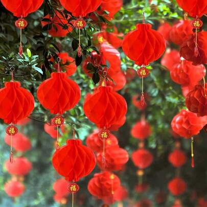 Bộ 10 chiếc đèn lồng Tết Nguyên Đán, đèn lồng đỏ trang trí, đèn lồng đỏ tự làm hình chữ FU, đồ trang trí treo cho Tết Nguyên Đán và Tết Nguyên Đán, đèn lồng treo lễ hội cho tiệc tùng, khai trương cửa hàng, Tết Nguyên Đán và Tết Nguyên Đán, trang trí nhà cửa, đồ trang trí treo cây.