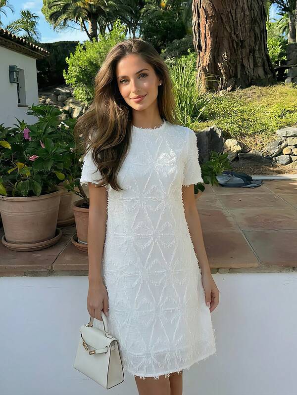 法式优雅女士连衣裙，春夏款，高端，青春活力，独特，美丽短款连衣裙