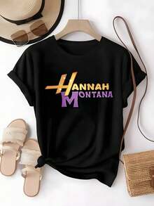 Playera Hannah Montana, gráfica, logotipo retro, serie , estampado brillante, holgada, verano, para nostálgicos 2000, uso diario, streetwear,  2026, regalo ideal, moda juvenil,blusas elegantes dama,tops,parejas,blusas curvy mujer. - Negro - Ver 1
