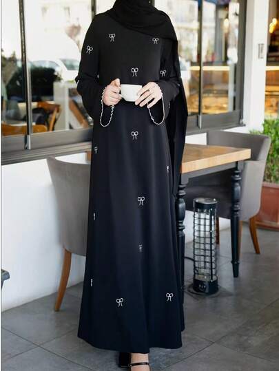 Gaun Vintage Bordir Leher Bulat Longgar yang Menawan, Gaya Timur Tengah, Hitam, Musim Semi/Gugur