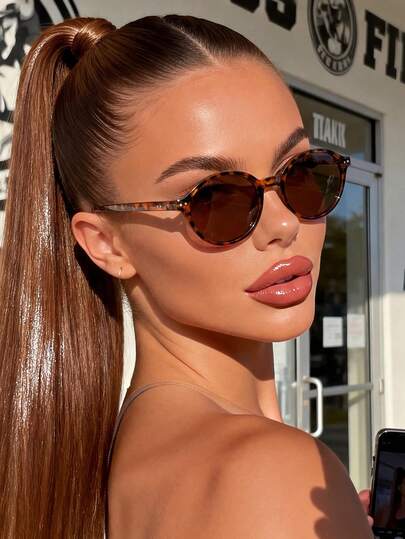 1 Pair Unisex Leopard Print Brown Oval Retro Fashion Glasses, Suitable For Daily Wear, Beach, Vacation, Walking, Shopping, Driving, Street Photography, Fashion Magazines, Runway Shows, And More