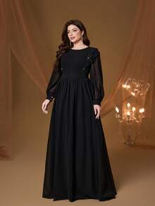 Vestido largo elegante de gasa negra con corte evasé para mujer de talla grande, con hombros de encaje con volantes, plisado en el busto, mangas abullonadas, cinturón en la cintura y botones de perla en el bajo. Adecuado para uso diario, festivales, vacaciones, citas, bodas y otras ocasiones formales en primavera y verano - Negro - Ver 4