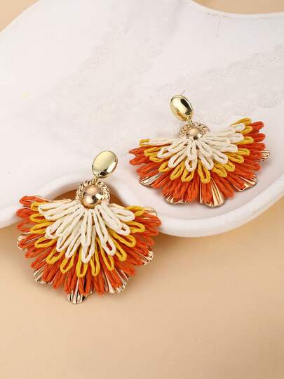 1 par de pendientes con colgante de flor de cola de pavo real de color degradado, diseño único, adecuado para vacaciones, fiestas y uso diario