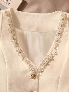 Regata Feminina com Decote em V e Sem Mangas, Novidade de Primavera/Verão, Peça para Sobreposição com Elegância Casual em Branco - Branco - Visão 5