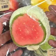 1个高品质水果冰淇淋造型挤压玩具，减压玩具，适合女孩和青少年，硅胶手工制作，生日、节日、圣诞节、复活节的完美礼物 - 彩色 - 查看 12