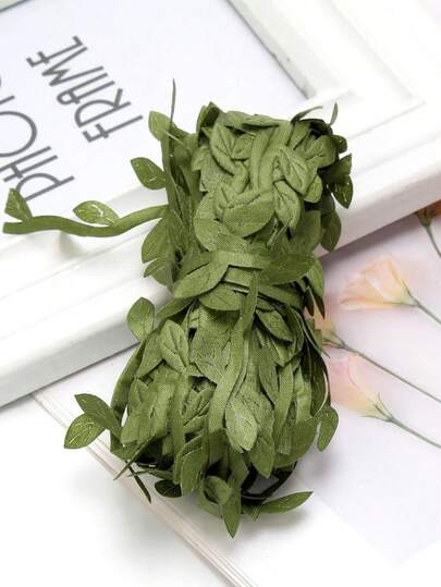 1 Roll/80m Silk-Like Leaf Ribbons, Artificial Vine Leaves Garland Decorative Ribbons, For Party, Wedding, Home Decor Greenery, DIY Crafts, Jewelry Making, Faux Green Leaf Vine Fabric Floral Wreath Materials, Valentine Day, Gift Gifts Birthday Graduation,Fake Plants 10m/30m/50m/80m ﻿