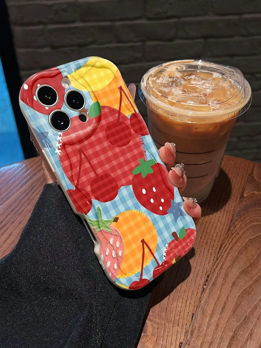 Frutas y estrellas de colores sobre fondo a cuadros. Esta elegante funda es compatible con Samsung, Apple, OPPO, , etc. Fabricada en TPU flexible, resistente a golpes y arañazos, ofrece una excelente protección contra caídas y un agarre cómodo. Es un regalo ideal para familiares, amigos y seres queridos, ideal para festivales, San Valentín y artículos de . - Blanco - Ver 1