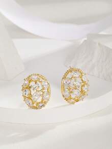 一对简约优雅圆形和方形立方氧化锆镂空耳钉，适合日常佩戴、派对、生日等场合。 - 彩色 - 查看 7