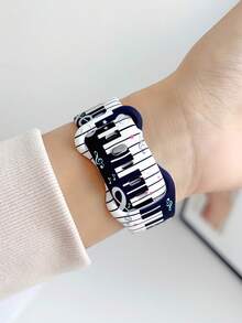 1pc Y2K Cute Creative Piano & Music Note Printed Silicone Watch Band, Compatible With Apple Watch 38mm 40mm 41mm 42mm 44mm 45mm 49mm (S10 42mm) (S10 46mm), Fashionable Soft Silicone Sports Strap, Compatible With IWatch Series 11 Ultra 3 SE3 Ultra 2 S10 SE2 9 8 7 SE 6 5 4 3 2 1, Unisex Holiday Gift - Black - View 5