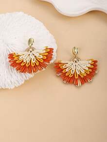 一对手工渐变色孔雀尾花吊坠耳环，独特设计，适合度假、派对和日常佩戴。 - 橘色 - 查看 8