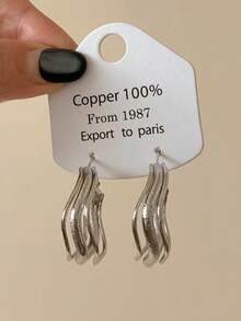 1 Pair Luxury Twisted Wave Hoop Earrings, Silver-Tone - Image - View 4