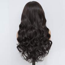 13*6 蕾丝黑色长卷发假发，采用耐热丝绸材质，透明蕾丝，预拉伸无粘性耐热合成纤维，130% 密度，适合女性新手，易于佩戴 | 波浪卷假发 | 合成假发，合成蕾丝前假发 - 黑色 - 查看 3