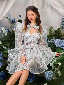 Faeriesty Bộ váy hai mảnh họa tiết hoa thanh lịch dành cho nữ – Trang phục thời trang gồm váy ngắn không tay và áo dài tay bằng vải chiffon mỏng, họa tiết thực vật tinh tế, viền bèo nhún, đường eo tôn dáng và kiểu dáng sang trọng, hoàn hảo cho các bữa tiệc, tiệc chiêu đãi, đám cưới, dạ hội và các sự kiện trang trọng, tiệc nghỉ dưỡng, mùa xuân, màu trắng. - trắng - Xem 5