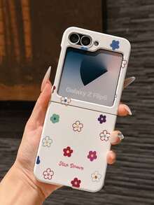 1pc Fashionable And Simple Skin Feel PC Material Cute Small Flower Element Folding Phone Case, Can Protect And Prevent Falling: SamsungGalaxy Zflip 3/Zflip 4/Zflip 5/Zflip 6/Zflip 7/ Razr 50 Ultra/ Razr 60 Ultra/ Razr 60/ Razr 50/Galaxy Z Flip7 FE - White - View 11
