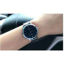 Đồng hồ Casio nam tối giản, máy quartz, mặt đen phối vàng, dây đeo thép không gỉ, mặt kính khoáng, chống nước, thích hợp đeo hàng ngày. - Một cỡ - Xem 6