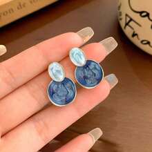 Women's Gold-Tone Blue Gradient Enamel Round Drop Earrings |       Minimalist Artistic Light Luxury Jewelry |       Ideal For Daily Wear, Brunch Dates, Spring/Summer Outfits & Gifting |       Perfect Delicate Gift To Delight Your Friends & Besties With Fresh Feminine Charm - 1 - 查看 6