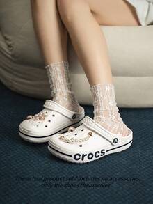 Dép bít mũi Beya unisex, nhẹ, thoáng khí, kiểu dáng thường ngày đi biển. Nên đặt mua nhỏ hơn một size. - trắng/xanh đậm - Xem 3