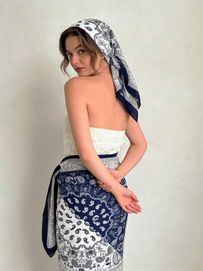 1PC Women's Blue And White Paisley Printed Bandana Square Towel, 90CM Large Women's Satin Square Silk Feeling Hair Scarf Wrap Headscarf